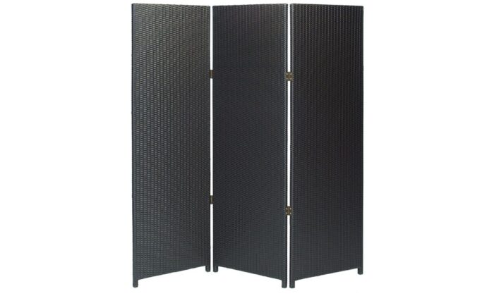 black marinoir partition made out of polyrattan